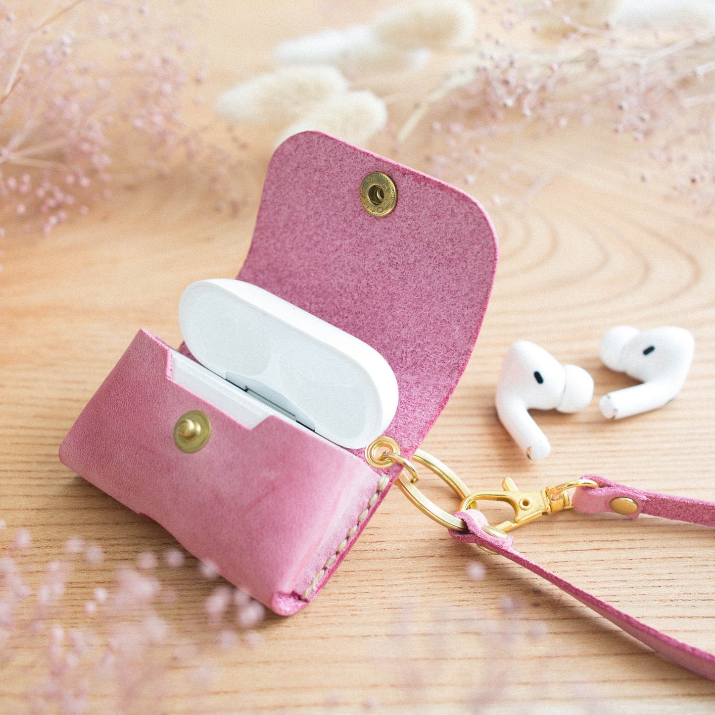 気まぐれレザーのAirpods Proケース・青空色《名入れ・送料無料》