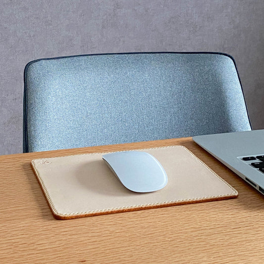 おばあちゃんが大切に縫った本革マウスパッド・ヌメ革《名入れ対応》