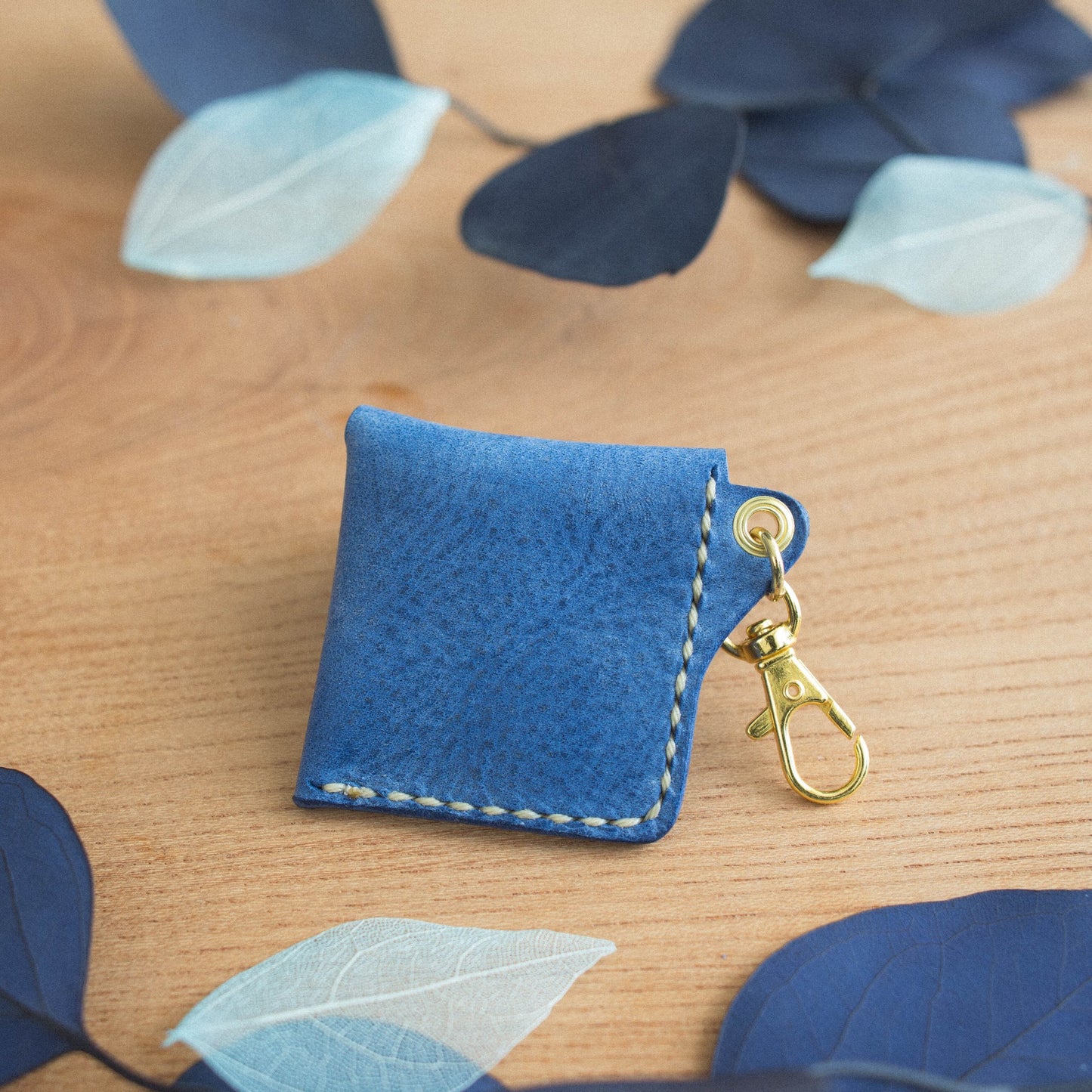 気まぐれレザーのピックケース・撫子色《名入れ対応》