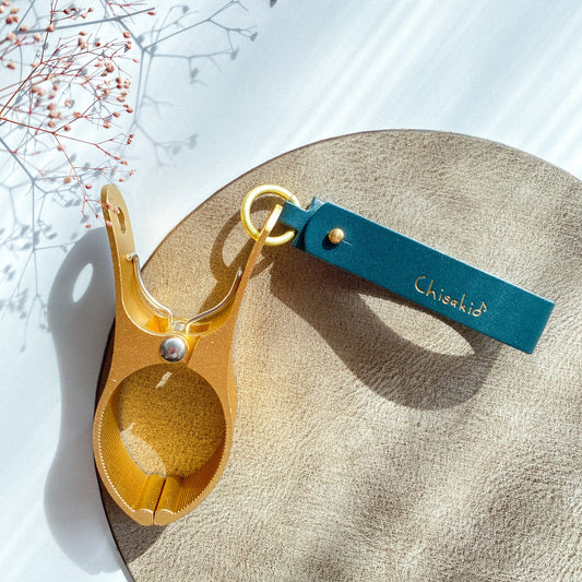 ナチュラルレザーのシューズクリップ　《名入れ対応》