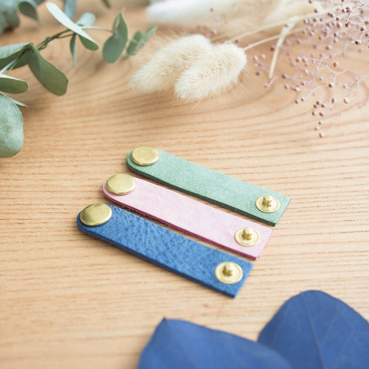 〔お試しセット♪〕気まぐれレザーのころころコードホルダー《名入れ・送料無料》