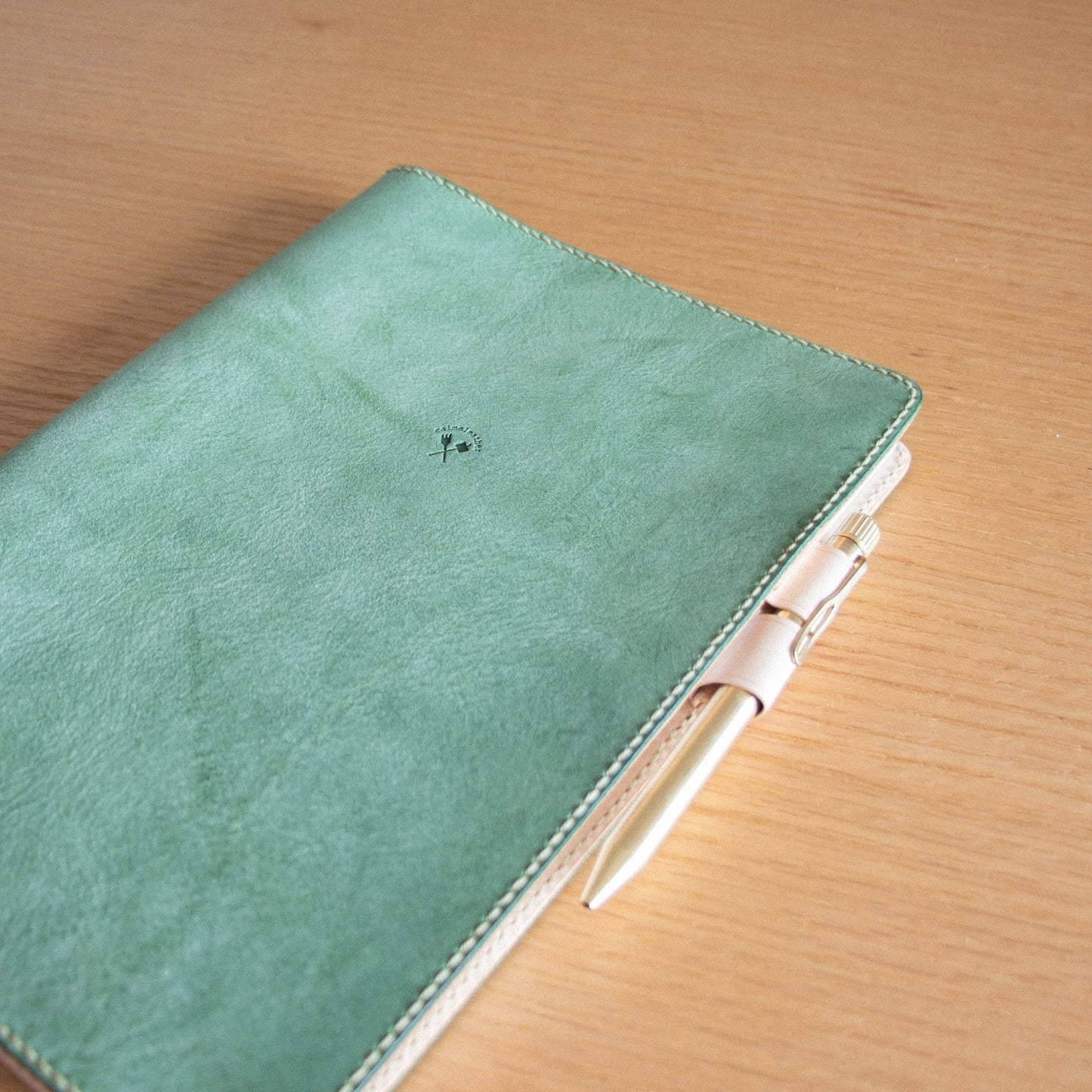 〔B5サイズ〕気まぐれレザーの本革ノートカバー《名入れ対応》