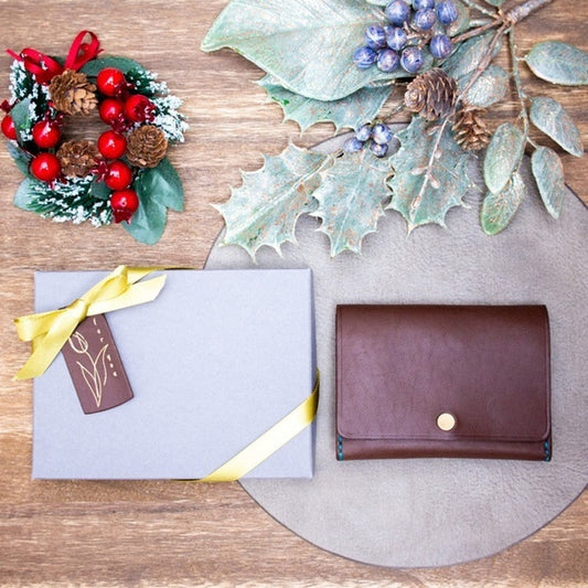 ポケットにも収まる!!本革コンパクトウォレット〈名入れ対応〉キャッシュレスにも最適♪