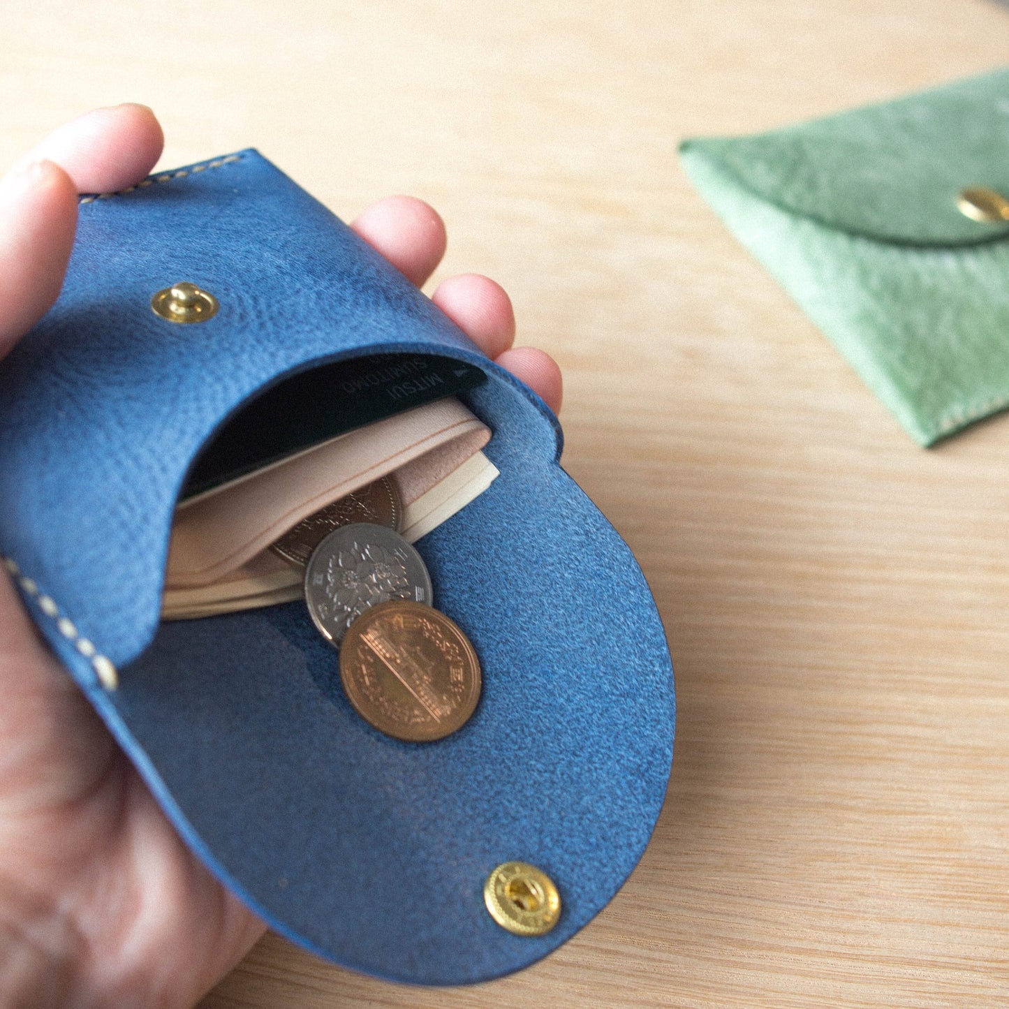 〔ちょっとしたお出かけに♪〕気まぐれレザーのワンマイルウォレット《名入れ対応》