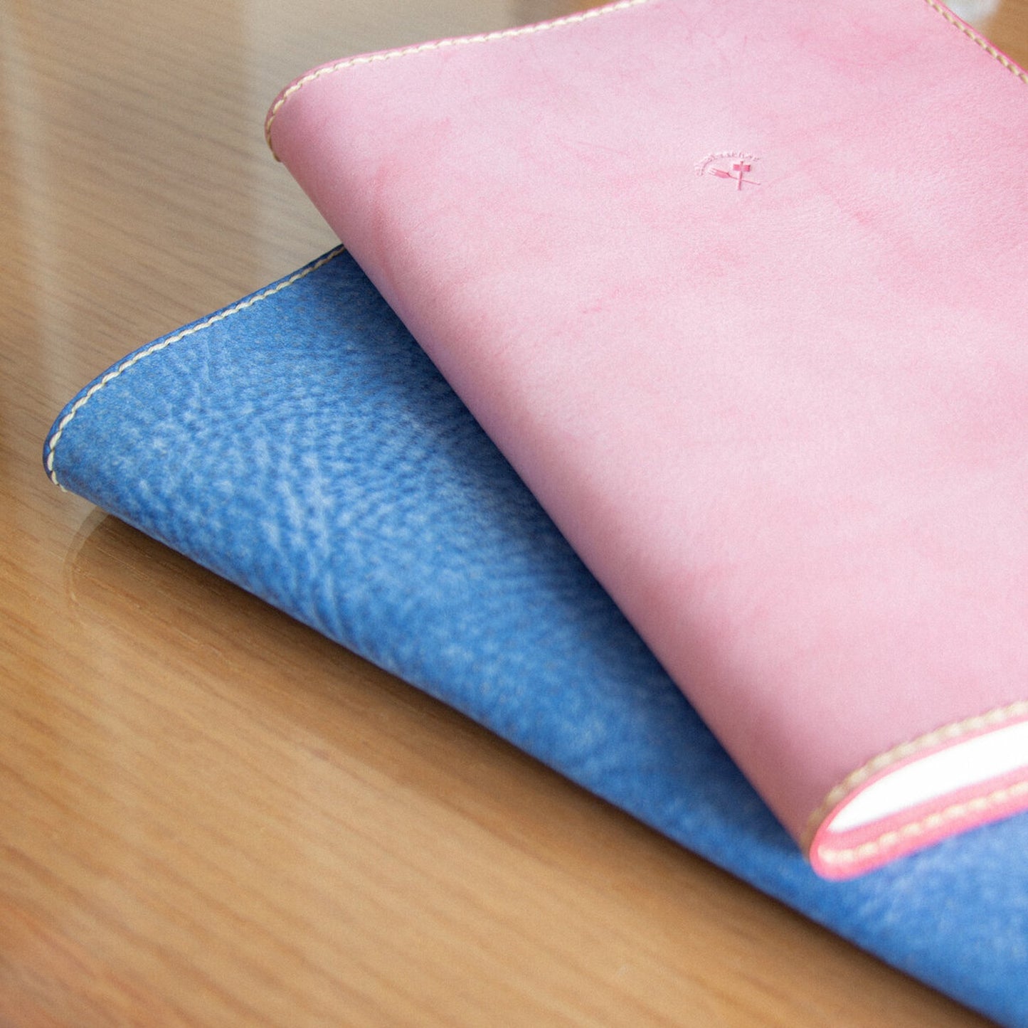 気まぐれレザーのA5サイズ手帳カバー・グレー《名入れ対応》