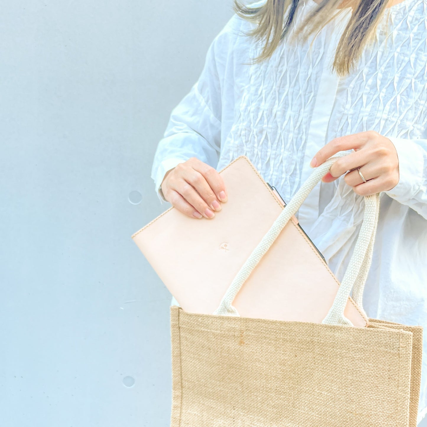 〔B5サイズ〕オーダーメイドの本革手帳カバー《名入れ対応》