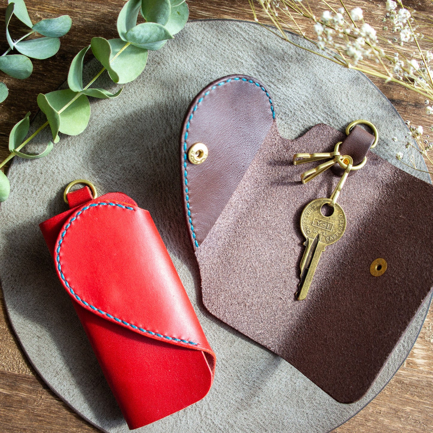 お揃いで使いたい ハートデザインのペアキーケース《名入れ対応》