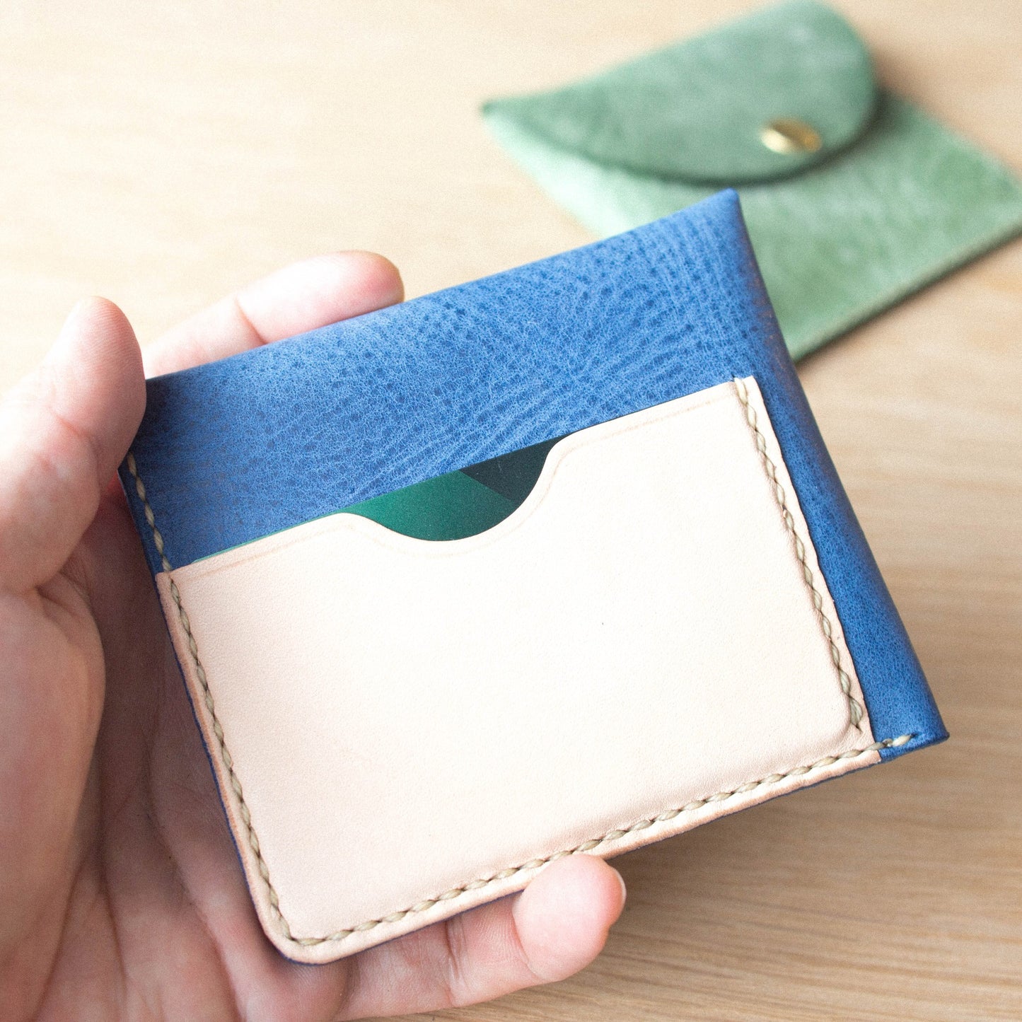 〔ちょっとしたお出かけに♪〕気まぐれレザーのワンマイルウォレット《名入れ対応》