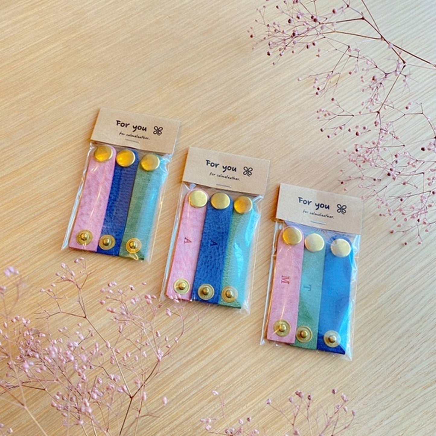 〔お試しセット♪〕気まぐれレザーのころころコードホルダー《名入れ・送料無料》